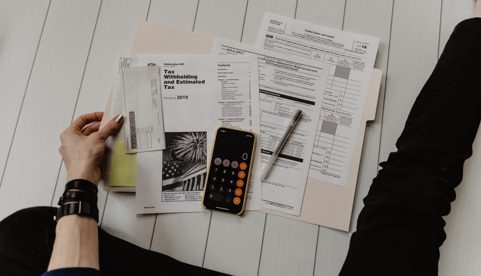 Accounting desk work for Minneapolis outsourced bookkeeping